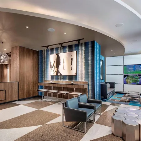 Fairfield Inn And Suites Chicago Downtown/ Magnificent Mile
